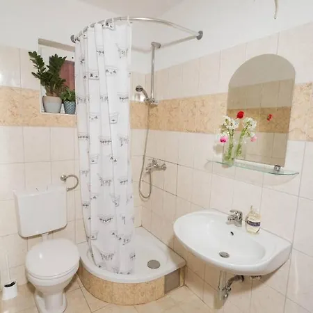 Roko Apartment *